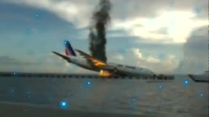 سقوط هواپیما در آب