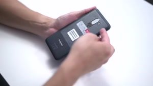 بررسی گوشی Xiaomi Pocophone F1 ( بررسی کامل سخت افزار و دوربین)