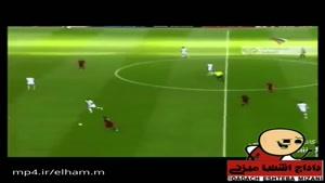 توپ گیری فوق العاده علی کریمی از رونالدو در جام جهانی 2006 میخواست رو کریمی تکنیک بیاد😂