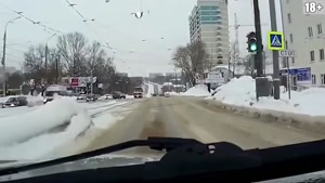 تصادفات وحشتناک در جاده های برفی و لغزنده