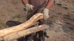 ساخت عصای چوبی به شکل مار کبری