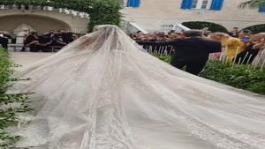 مراسمی لاکچری با لباس عروس فوق لاکچری