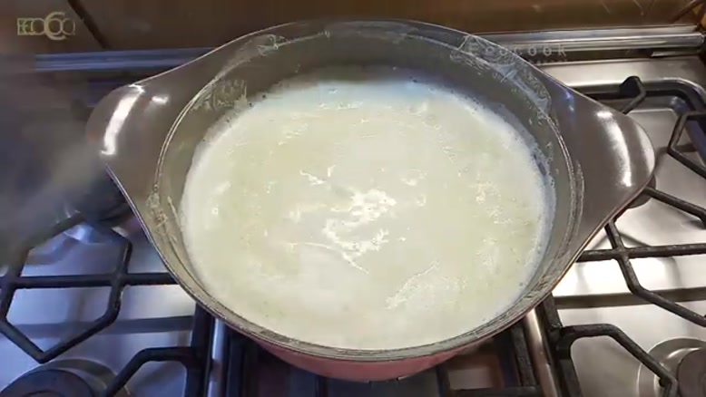 طرز تهیه پنیر خامه ای خانگی