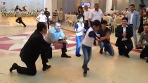 رقص پای ترکی - هنر دو پسر بچه
